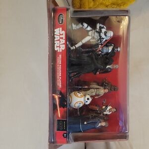 Star Wars Action Figure Collection - Red and Black